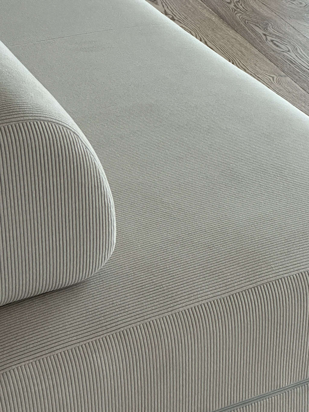 Beffa one - Boneless sofabed,built in mattress topper, feels like a real bed